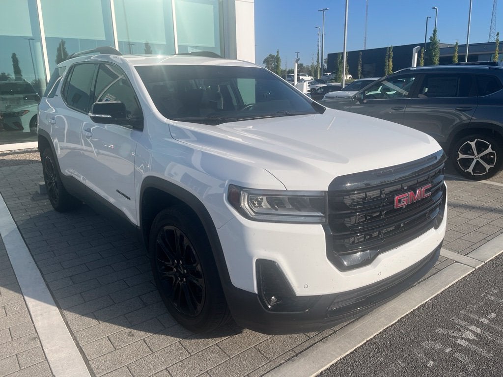 2022 GMC Acadia SLT