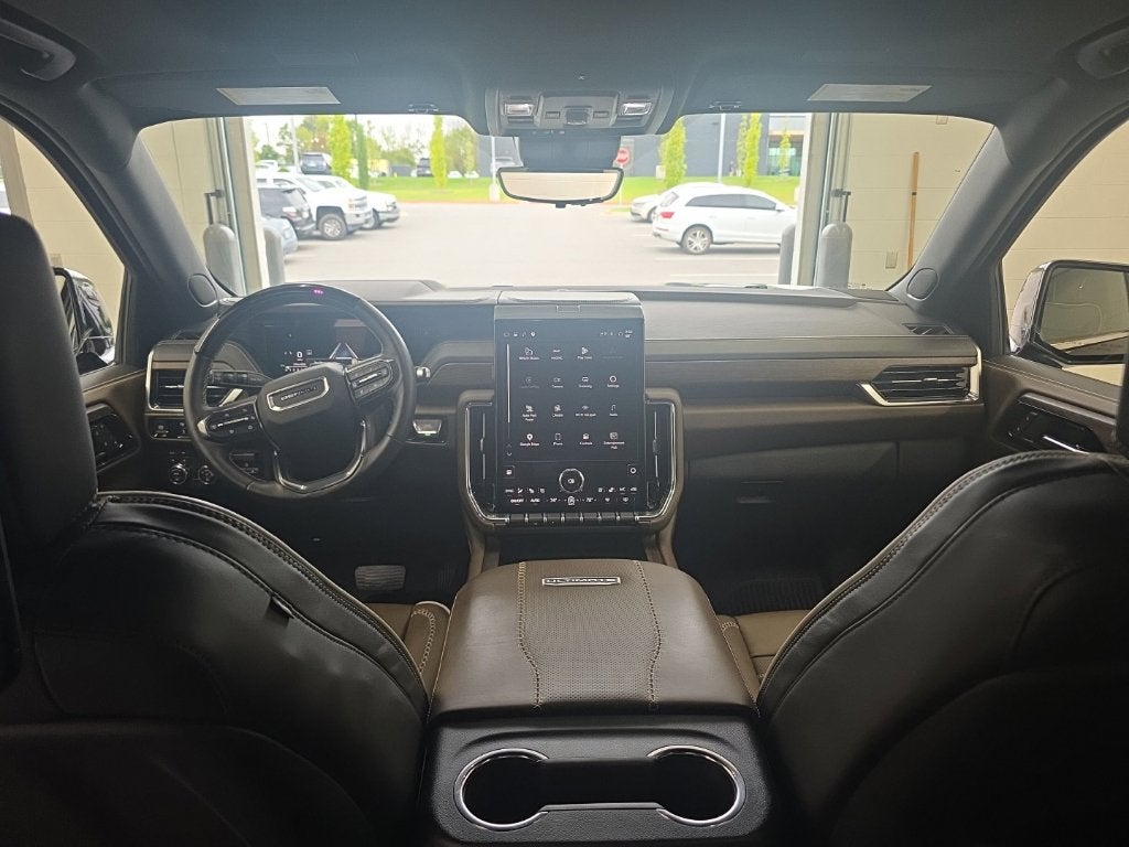 2025 GMC Yukon Denali Ultimate