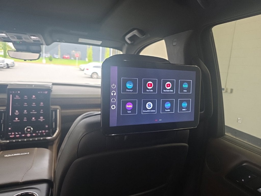 2025 GMC Yukon Denali Ultimate