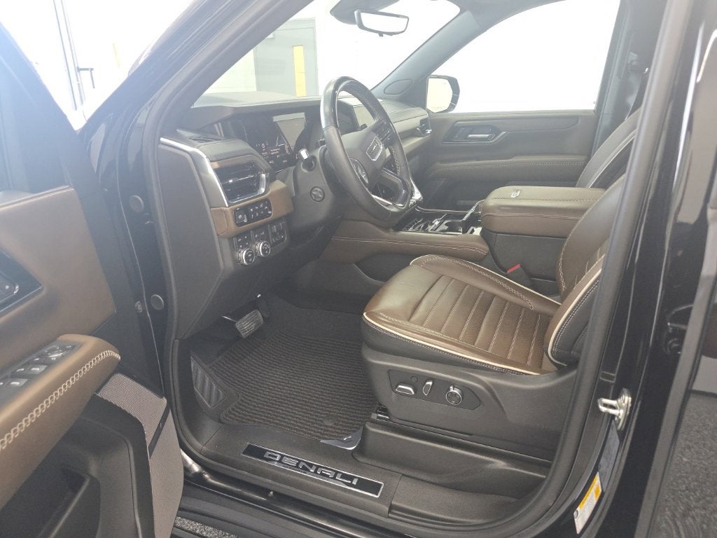 2025 GMC Yukon Denali Ultimate
