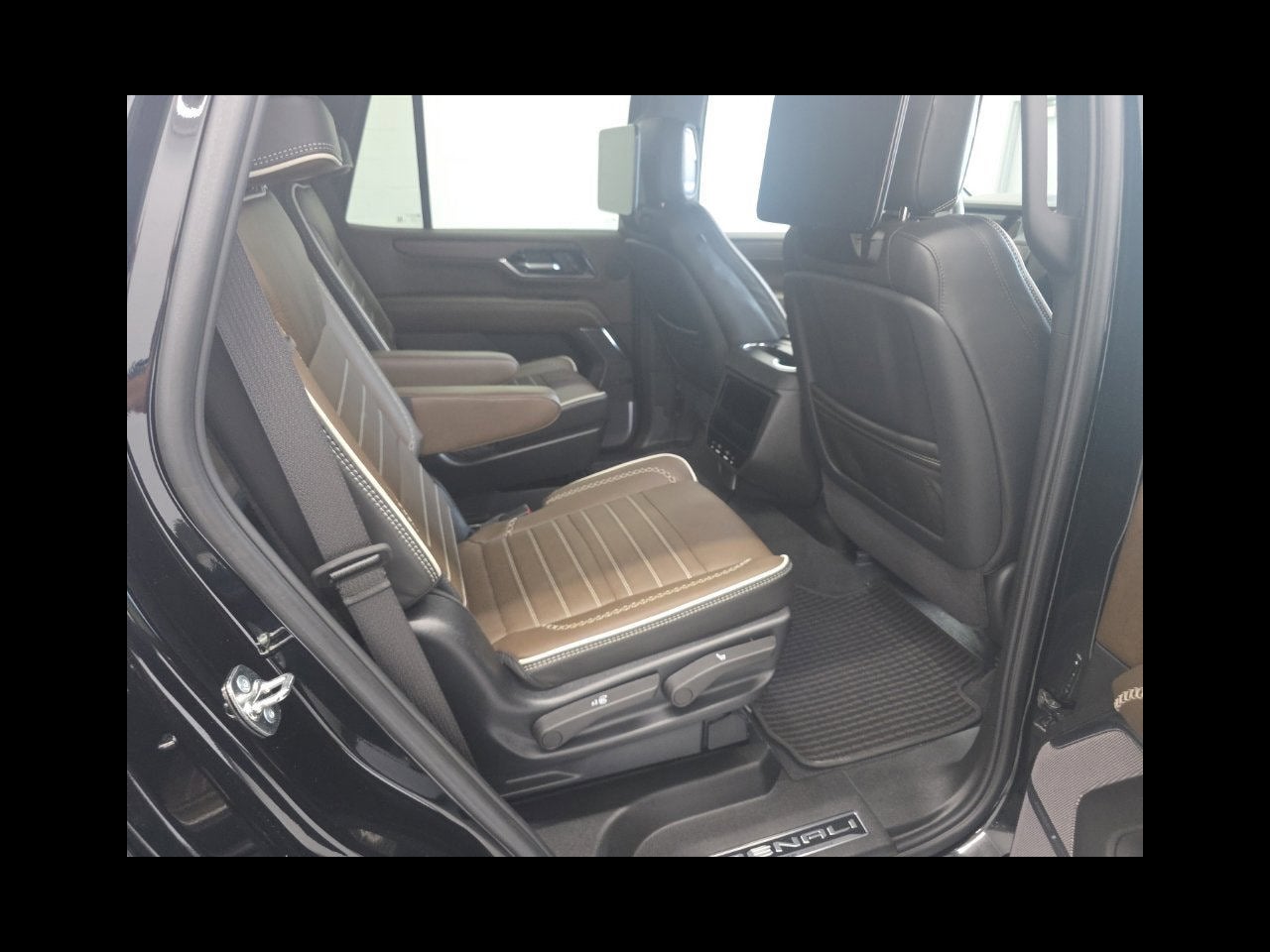 2025 GMC Yukon Denali Ultimate