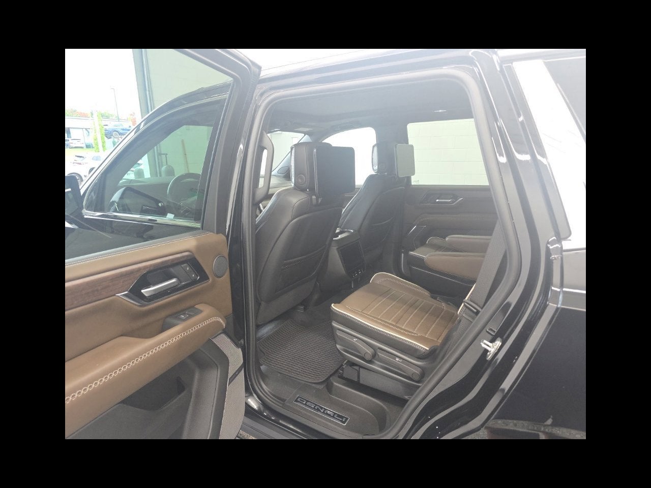 2025 GMC Yukon Denali Ultimate