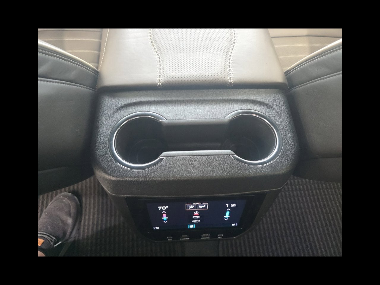 2025 GMC Yukon Denali Ultimate
