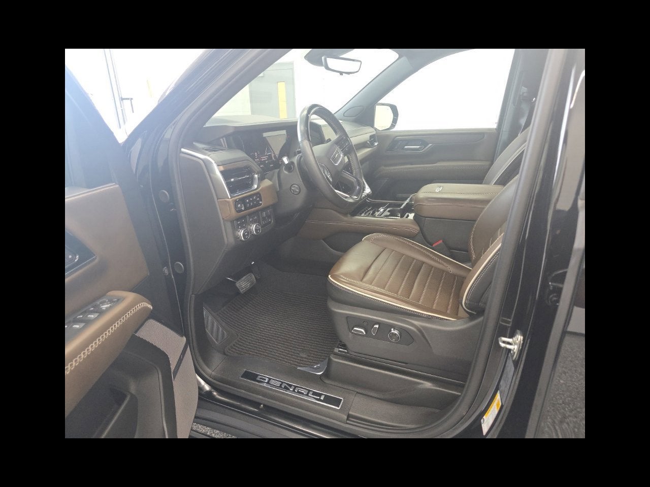 2025 GMC Yukon Denali Ultimate