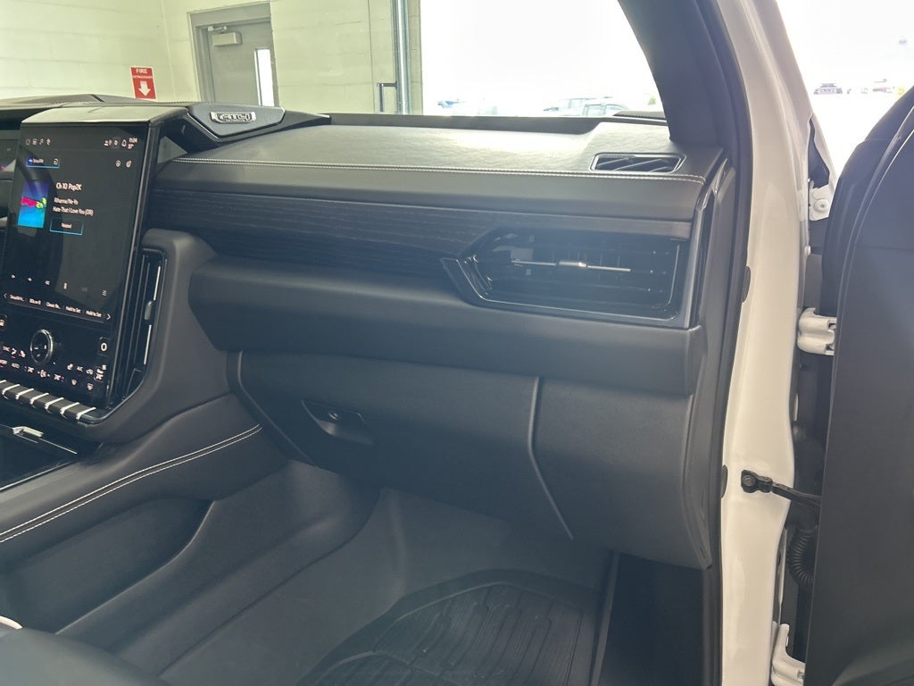 2025 GMC Yukon AT4 Ultimate