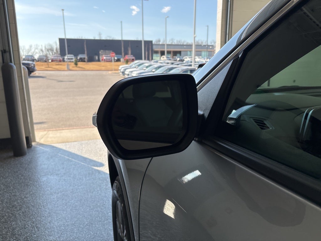 2025 Chevrolet Traverse LT 2LT