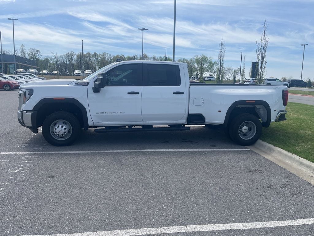 2025 GMC Sierra 3500HD Pro