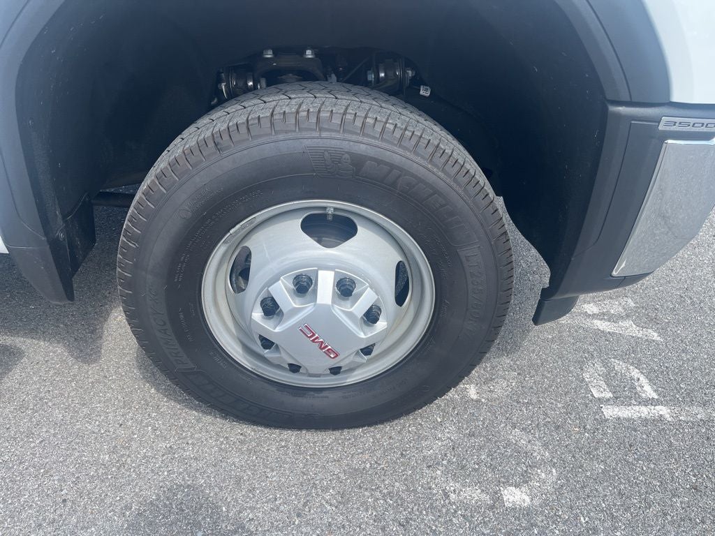 2025 GMC Sierra 3500HD Pro