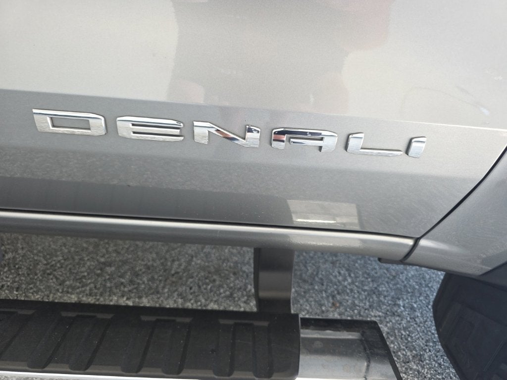 2025 GMC Canyon Denali