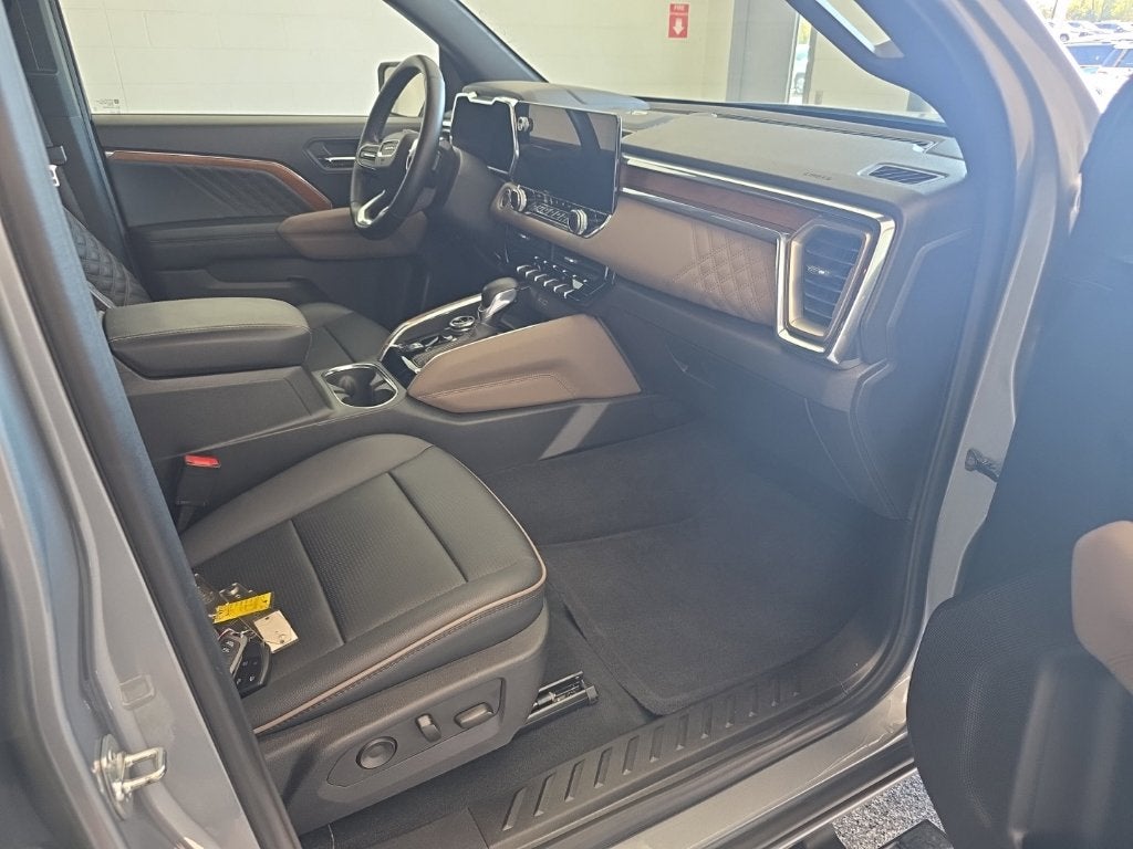 2025 GMC Canyon Denali