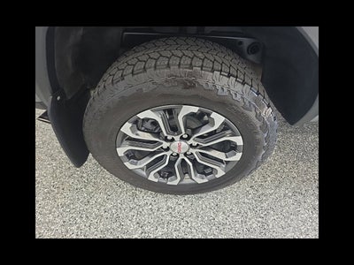 2025 GMC Canyon Denali