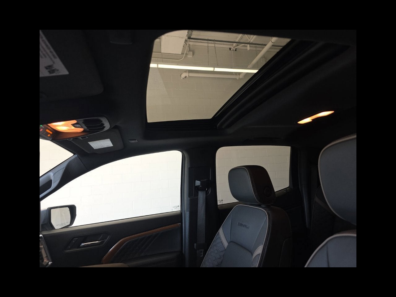 2025 GMC Canyon Denali