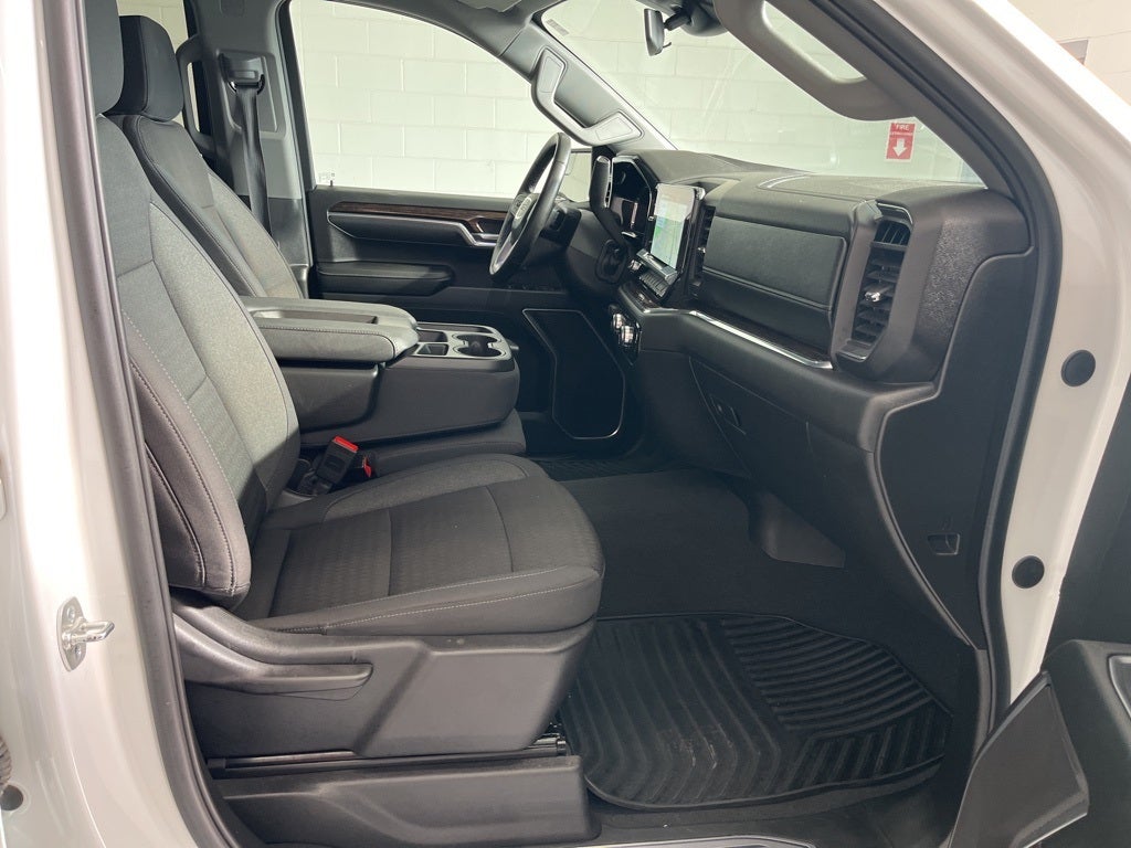 2025 GMC Sierra 1500 SLE