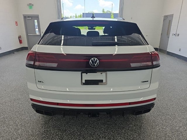 2026 Volkswagen Atlas Cross Sport 2.0T SEL R-Line Black