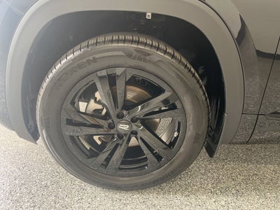 2026 Volkswagen Atlas Cross Sport 2.0T SEL R-Line Black