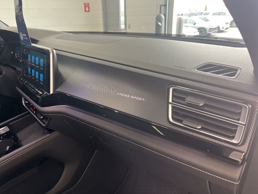 2026 Volkswagen Atlas Cross Sport 2.0T SEL R-Line Black