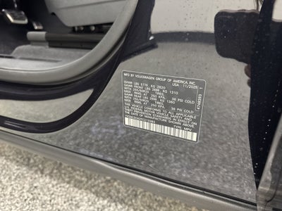 2026 Volkswagen Atlas Cross Sport 2.0T SEL R-Line Black