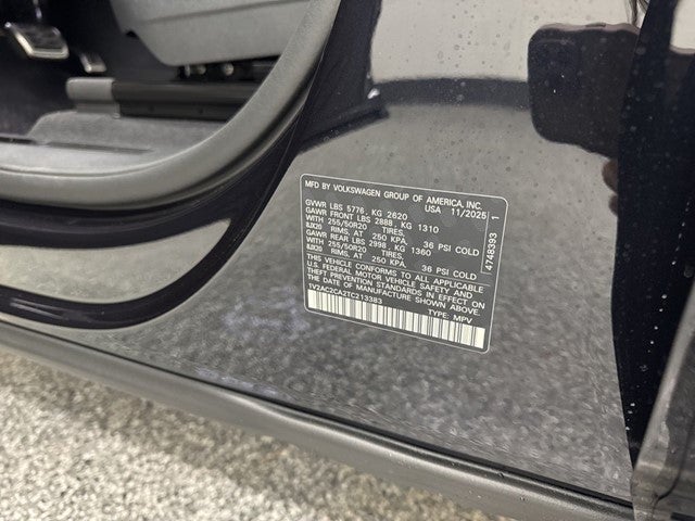 2026 Volkswagen Atlas Cross Sport 2.0T SEL R-Line Black