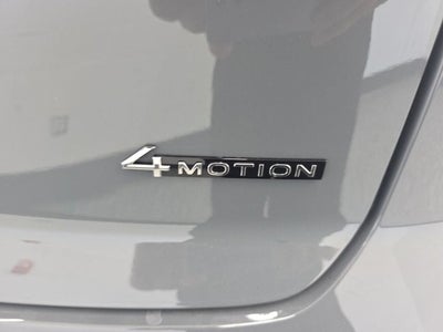 2026 Volkswagen Atlas Cross Sport 2.0T SEL R-Line Black