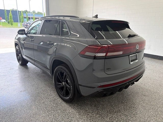2026 Volkswagen Atlas Cross Sport 2.0T SEL R-Line Black