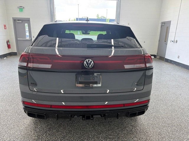 2026 Volkswagen Atlas Cross Sport 2.0T SEL R-Line Black