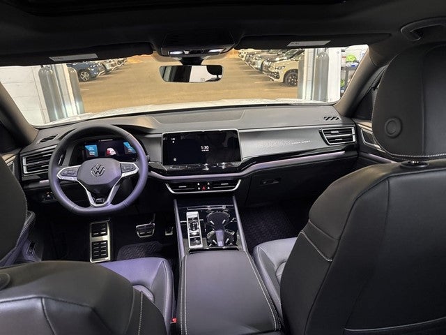 2026 Volkswagen Atlas Cross Sport 2.0T SEL R-Line Black