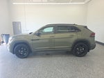 2026 Volkswagen Atlas Cross Sport 2.0T SEL R-Line Black