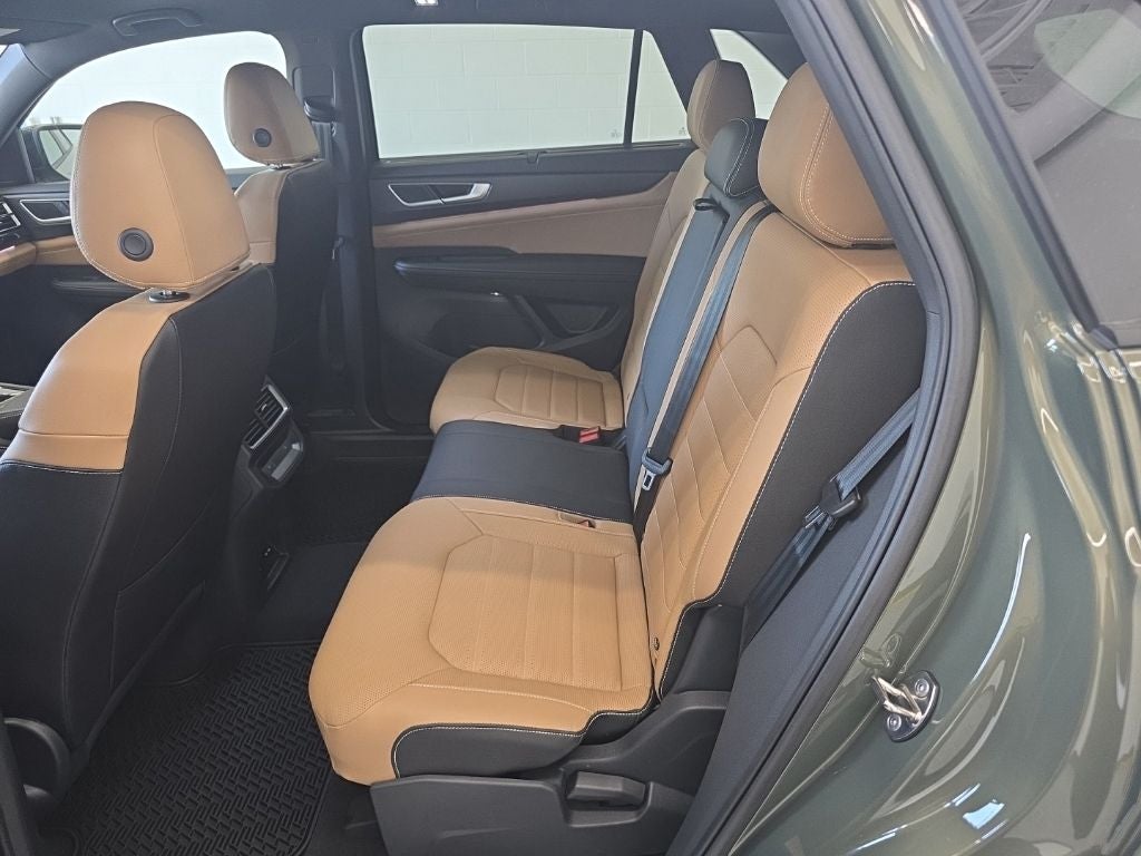 2026 Volkswagen Atlas Cross Sport 2.0T SEL R-Line Black