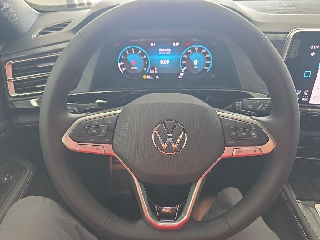 2026 Volkswagen Atlas Cross Sport 2.0T SEL R-Line Black