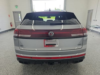 2026 Volkswagen Atlas Cross Sport 2.0T SEL R-Line Black