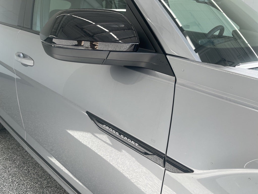 2026 Volkswagen Atlas Cross Sport 2.0T SEL R-Line Black