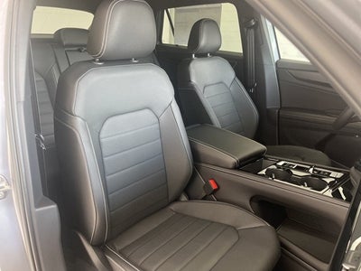 2026 Volkswagen Atlas Cross Sport 2.0T SEL R-Line Black