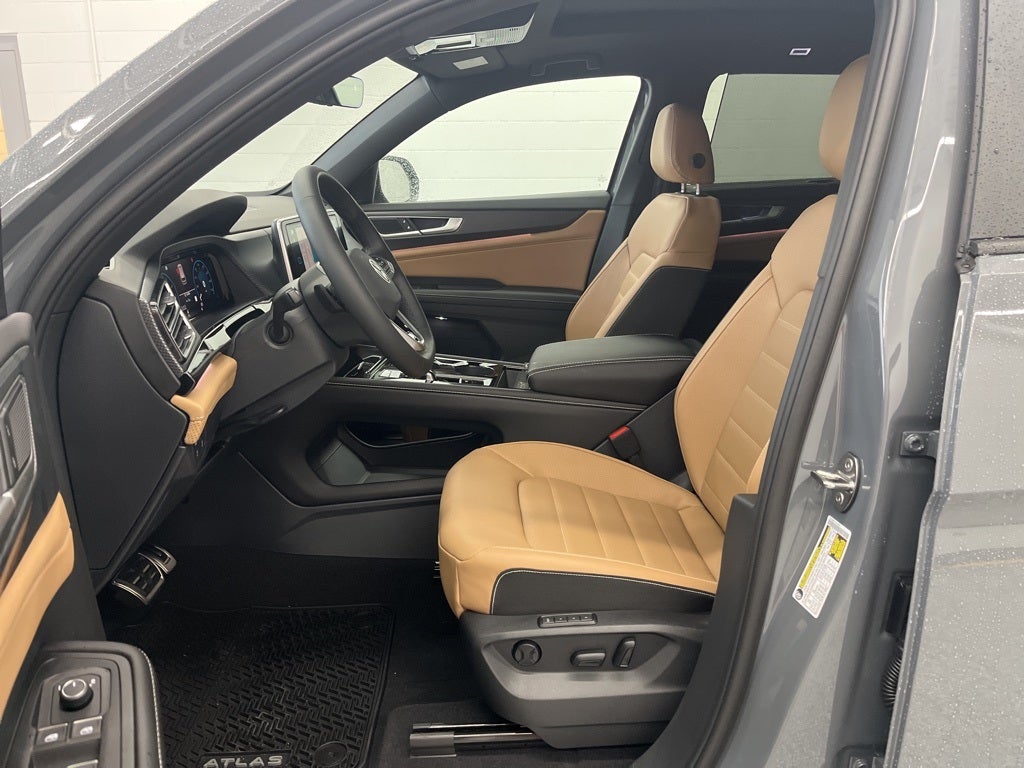 2026 Volkswagen Atlas Cross Sport 2.0T SEL R-Line Black