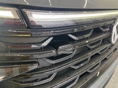 2026 Volkswagen Atlas Cross Sport 2.0T SEL R-Line Black