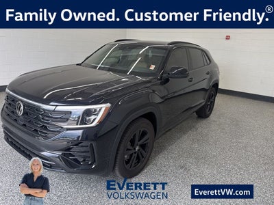 2026 Volkswagen Atlas Cross Sport 2.0T SEL R-Line Black
