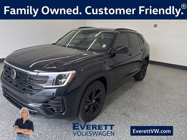 2026 Volkswagen Atlas Cross Sport 2.0T SEL R-Line Black