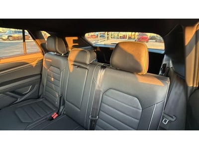 2026 Volkswagen Atlas Cross Sport 2.0T SEL R-Line Black