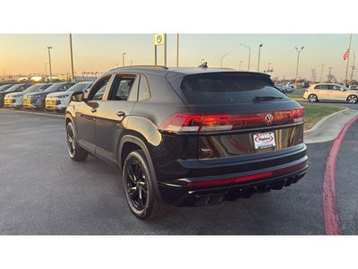 2026 Volkswagen Atlas Cross Sport 2.0T SEL R-Line Black