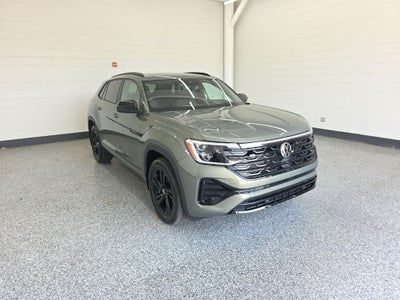 2026 Volkswagen Atlas Cross Sport 2.0T SEL R-Line Black