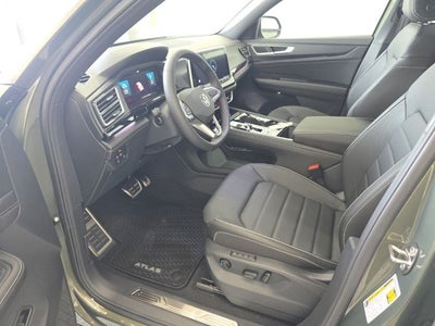 2026 Volkswagen Atlas Cross Sport 2.0T SEL R-Line Black