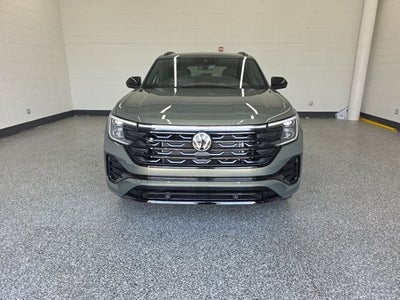 2026 Volkswagen Atlas Cross Sport 2.0T SEL R-Line Black