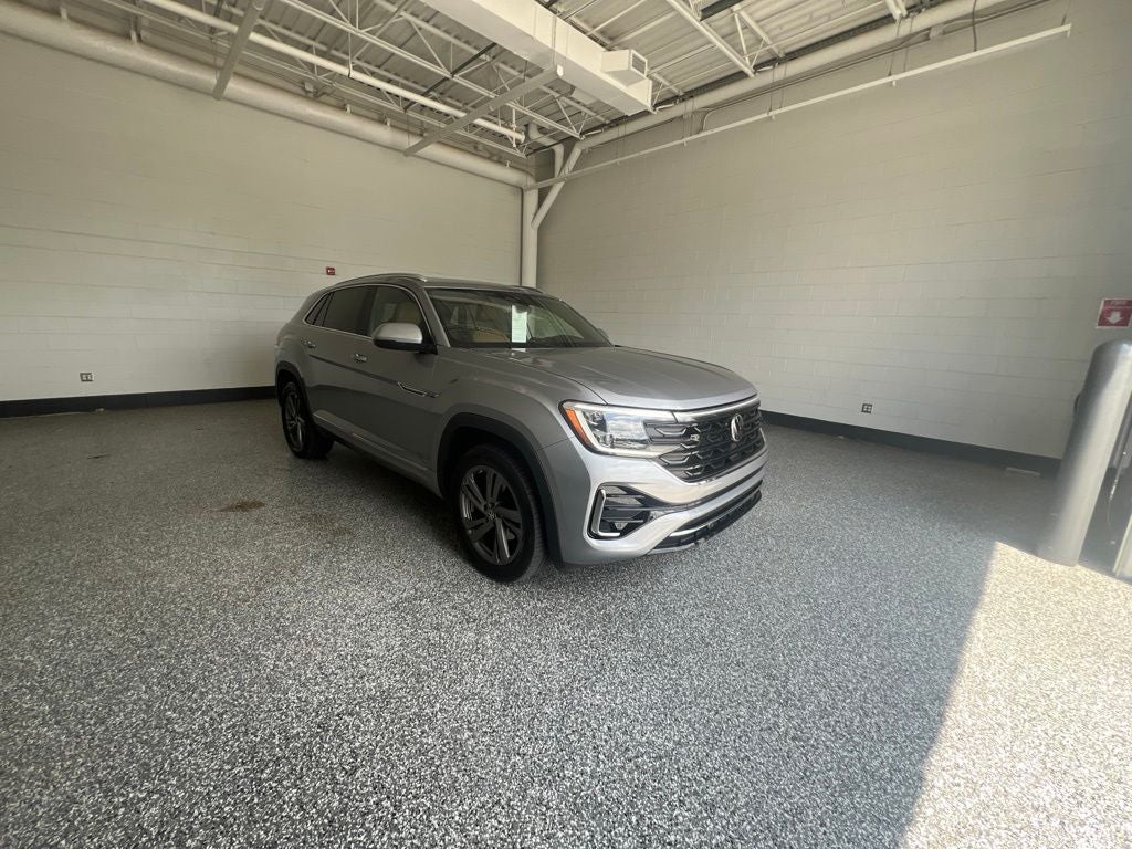2024 Volkswagen Atlas Cross Sport 2.0T SEL R-Line