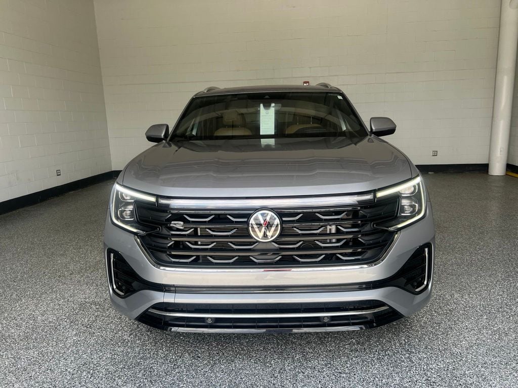 2024 Volkswagen Atlas Cross Sport 2.0T SEL R-Line