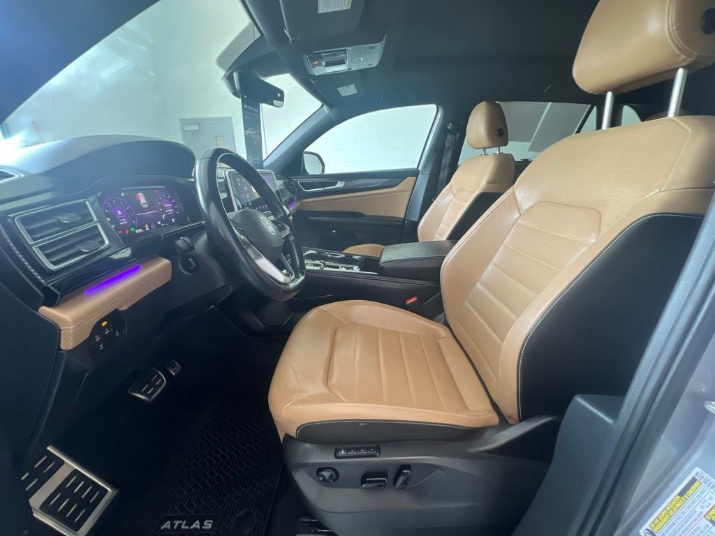 2024 Volkswagen Atlas Cross Sport 2.0T SEL R-Line