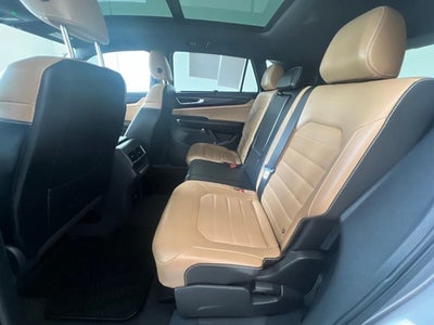 2024 Volkswagen Atlas Cross Sport 2.0T SEL R-Line
