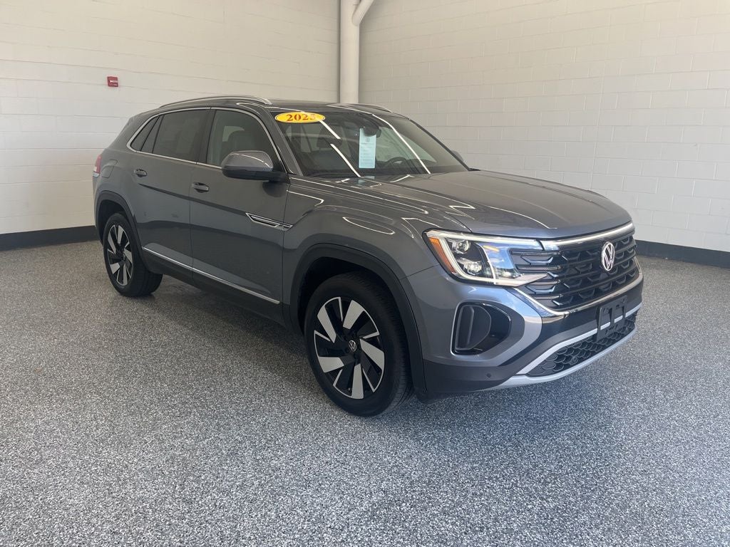 2025 Volkswagen Atlas Cross Sport 2.0T SEL
