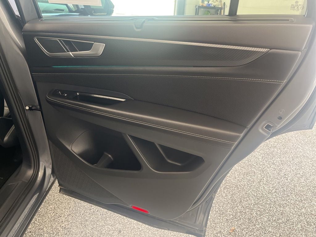 2025 Volkswagen Atlas Cross Sport 2.0T SEL