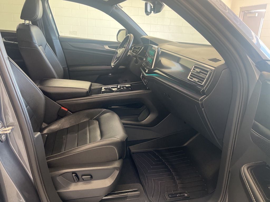 2025 Volkswagen Atlas Cross Sport 2.0T SEL