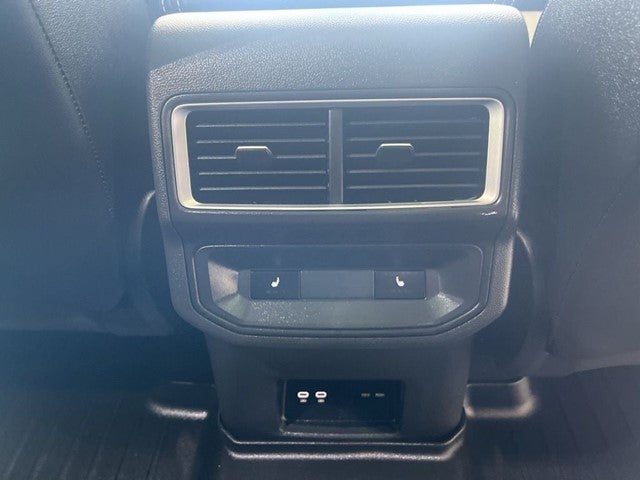 2025 Volkswagen Atlas Cross Sport 2.0T SEL