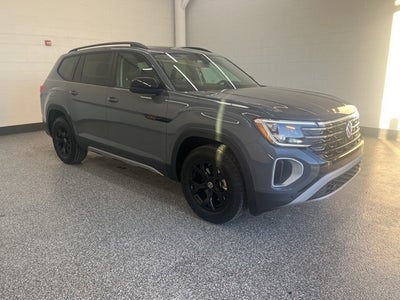 2026 Volkswagen Atlas 2.0T Peak Edition